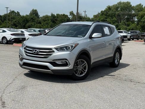 Used 2018 Hyundai Santa Fe Sport w/ 2.4L Value Package 02 FWD image 3