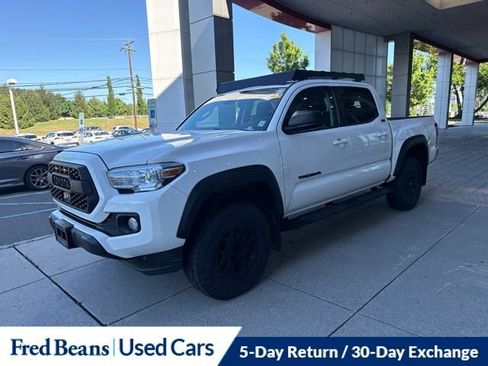 Certified 2023 Toyota Tacoma SR5 w/ SX Package AWD/4WD image 18