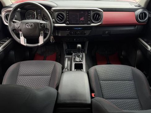 Certified 2022 Toyota Tacoma SR5 image 12