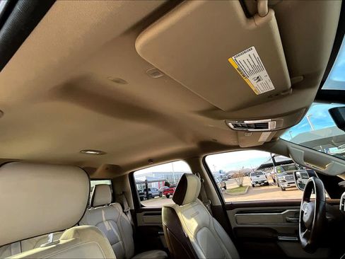 Used 2019 RAM 1500 Laramie image 11