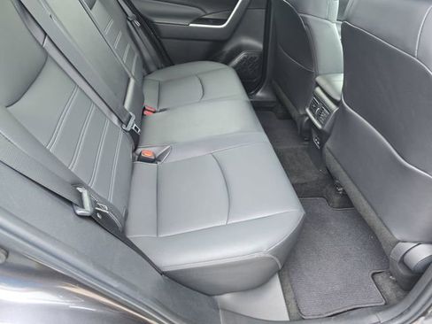 Used 2023 Toyota RAV4 XLE Premium FWD image 11