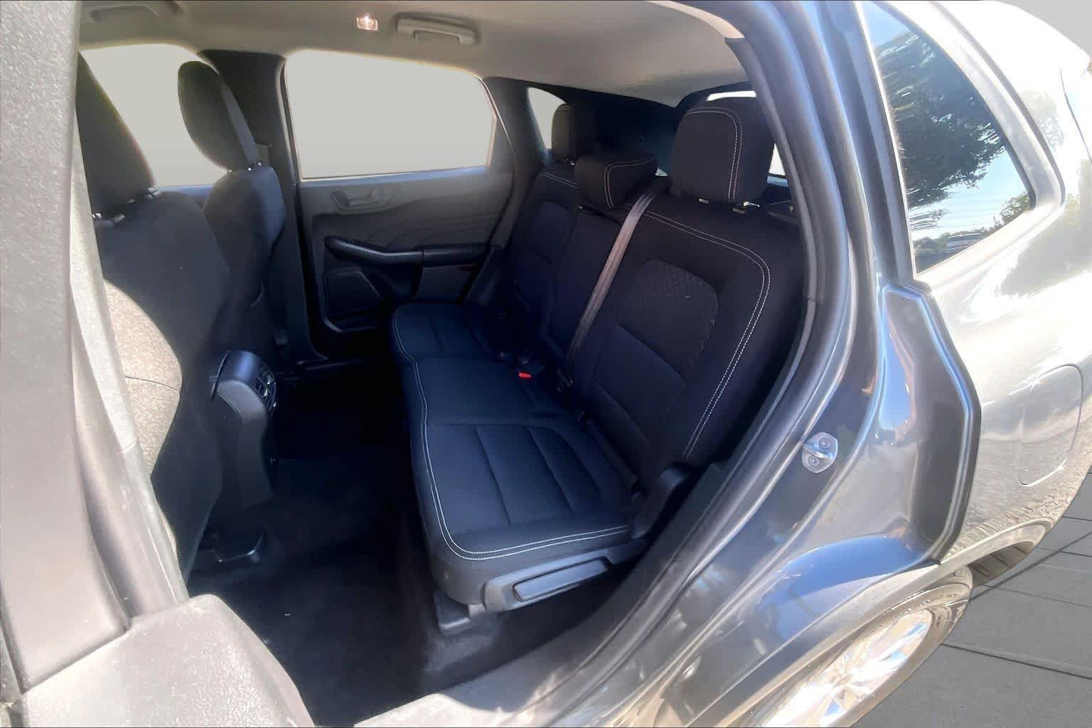 Used 2025 Ford Escape Active AWD/4WD image 20