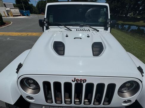 Used 2016 Jeep Wrangler Unlimited Sahara AWD/4WD image 22
