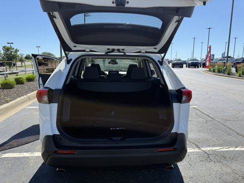 Certified 2019 Toyota RAV4 XLE AWD/4WD image 20