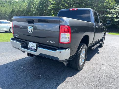 Used 2023 RAM 2500 Big Horn w/ Cold Weather Group AWD/4WD image 5