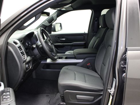 New 2026 RAM 1500 Express AWD/4WD image 18
