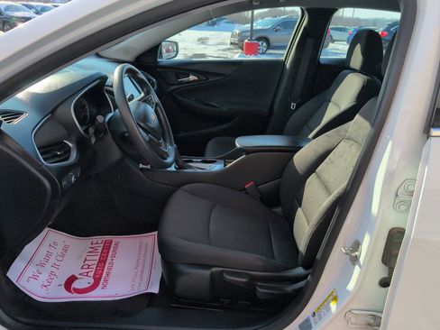 Used 2017 Chevrolet Malibu LS image 9