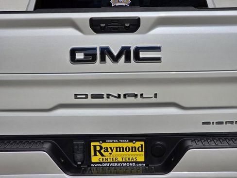 Used 2024 GMC Sierra 1500 Denali Ultimate image 7