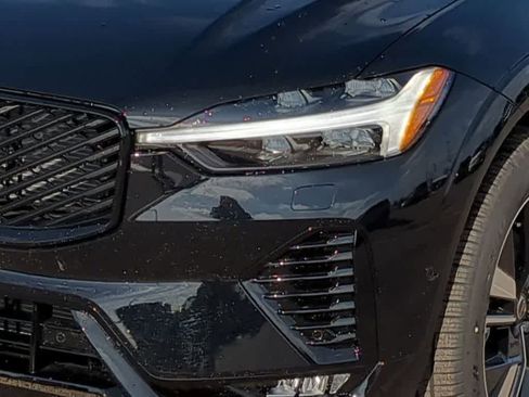 New 2026 Volvo XC60 B5 Plus w/ Protection Package Premier image 10