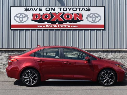 Used 2022 Toyota Corolla SE w/ SE Premium Package FWD image 8