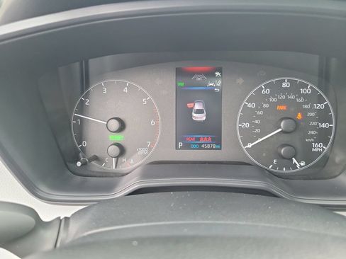 Used 2024 Toyota Corolla SE w/ SE Package FWD image 29