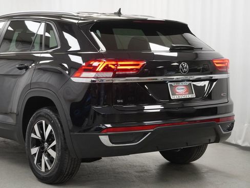 Used 2022 Volkswagen Atlas Cross Sport SE image 14