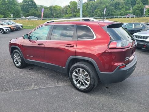 Used 2020 Jeep Cherokee Latitude Plus w/ Cold Weather Group AWD/4WD image 3