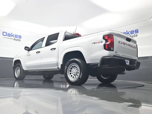 Used 2025 Chevrolet Colorado W/T w/ Advanced Trailering Package AWD/4WD image 43