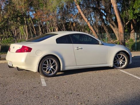 Used 2007 INFINITI G35 Coupe w/ Premium Pkg image 4