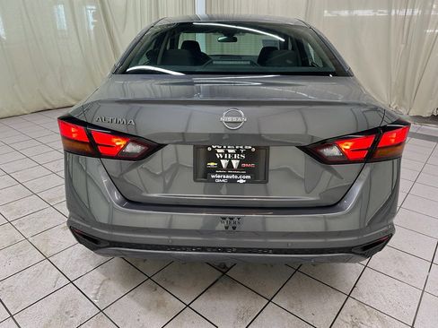 Used 2024 Nissan Altima 2.5 S image 6