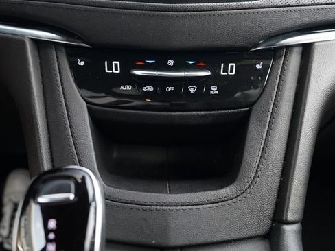 Used 2023 Cadillac XT6 Luxury FWD image 34