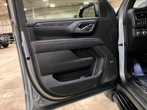 Used 2023 GMC Yukon AT4 w/ Technology Package AWD/4WD image 21