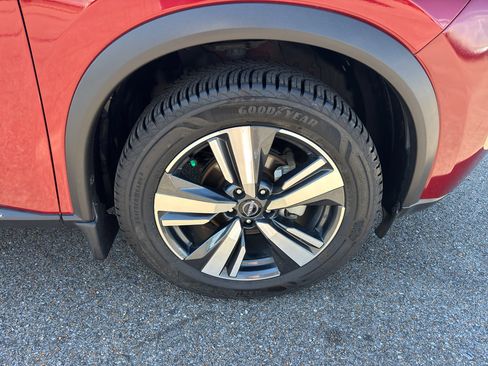 Used 2023 Nissan Rogue SL image 26