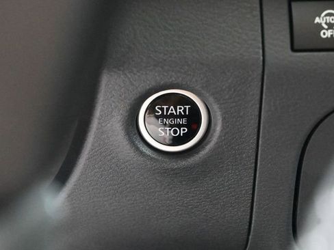 New 2025 Nissan Frontier SV w/ SV Convenience Package image 7