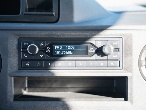 Certified 2023 Ford E-450 and Econoline 450 Super Duty w/ Power Windows & Locks Group image 22