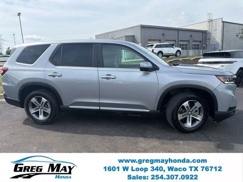 Used 2024 Honda Pilot EX-L image 2