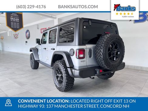 Used 2024 Jeep Wrangler Unlimited Sport AWD/4WD image 5