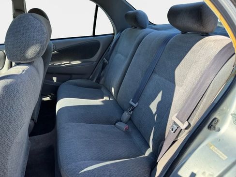 Used 2001 Toyota Corolla S FWD image 11