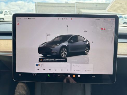 Used 2022 Tesla Model Y Long Range image 13