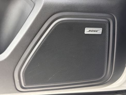 Certified 2023 Porsche Macan Turbo AWD/4WD image 22