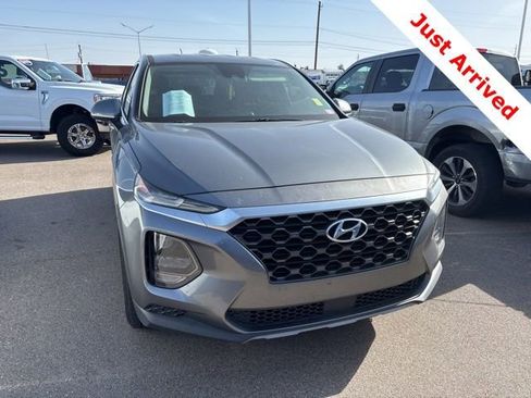 Used 2019 Hyundai Santa Fe SE image 3