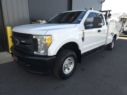 Used 2017 Ford F250 XL w/ Power Equipment Group image 2