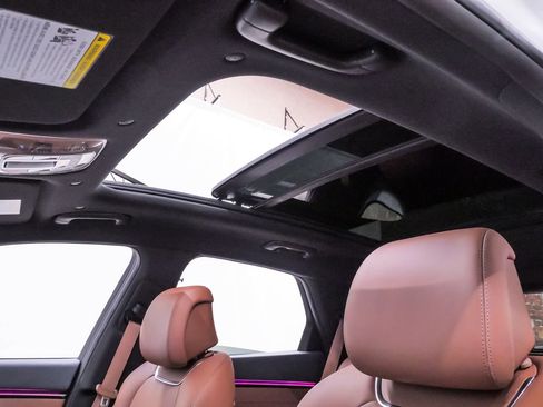 Certified 2026 Genesis GV70 2.5T Advanced image 10