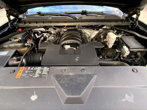 Used 2018 Chevrolet Silverado 1500 LT w/ All Star Edition image 32