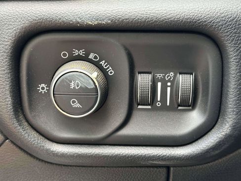 Used 2022 RAM 1500 Laramie image 18