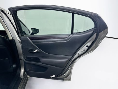 Used 2021 Lexus ES 350 w/ Accessory Package 2 FWD image 31