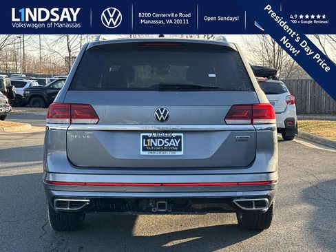 Used 2022 Volkswagen Atlas SEL Premium image 3