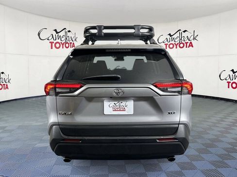 Used 2021 Toyota RAV4 XLE w/ Convenience Package image 7