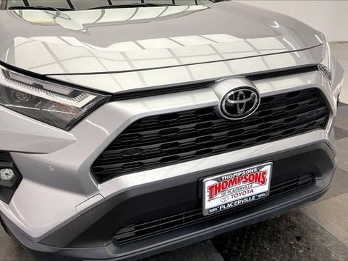 Used 2023 Toyota RAV4 XLE Premium image 31