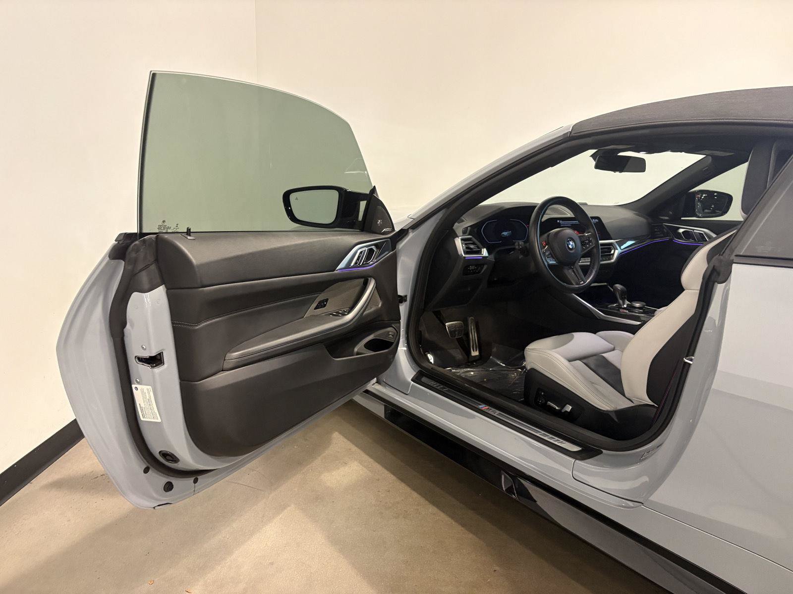 Used 2023 BMW M4 xDrive Competition w/ Executive Package AWD/4WD image 16