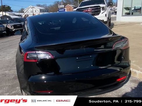 Used 2018 Tesla Model 3 Long Range image 9