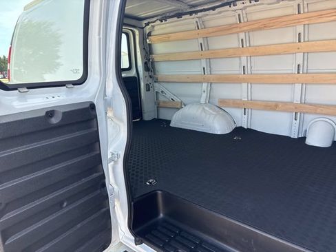Used 2025 GMC Savana 2500 w/ Driver Convenience Package RWD image 22