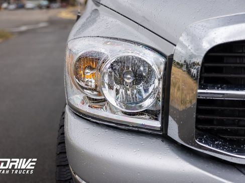 Used 2009 Dodge Ram 2500 Truck SLT w/ Popular Equipment Group image 5