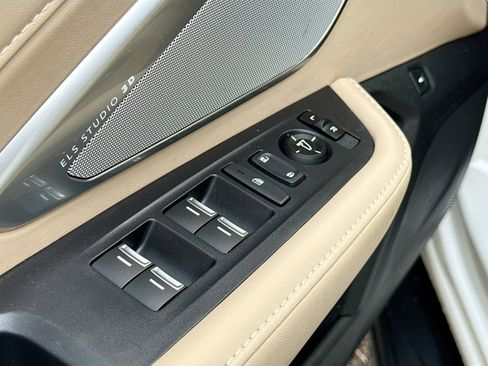 Used 2019 Acura RDX AWD w/ Advance Package image 18