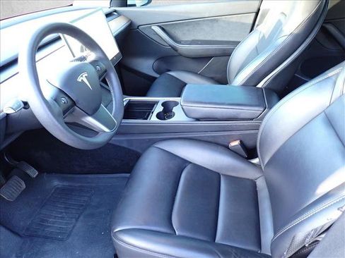 Used 2021 Tesla Model Y Long Range AWD/4WD image 6