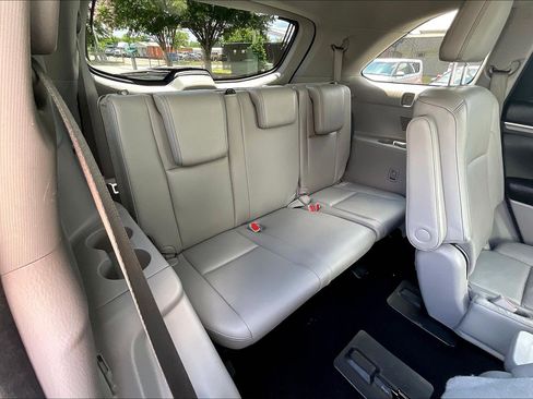 Used 2018 Toyota Highlander Limited AWD/4WD image 33