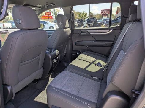 Used 2025 GMC Acadia Elevation FWD image 14