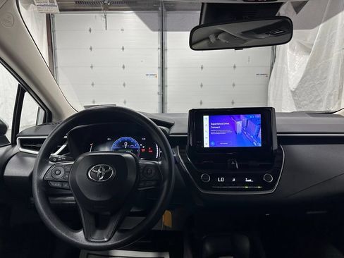 Used 2026 Toyota Corolla LE FWD image 15