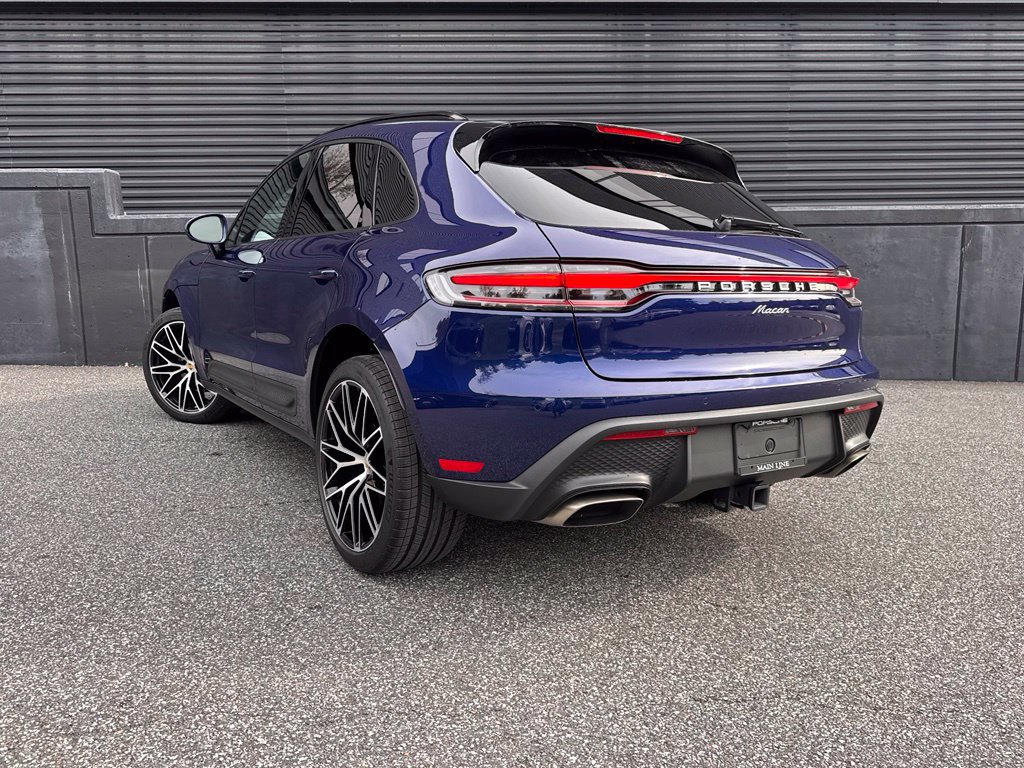 Certified 2026 Porsche Macan AWD/4WD image 3