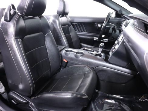 Used 2022 Ford Mustang Premium RWD image 38